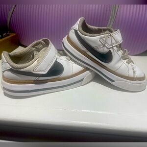 Toddler Nike Legacy’s